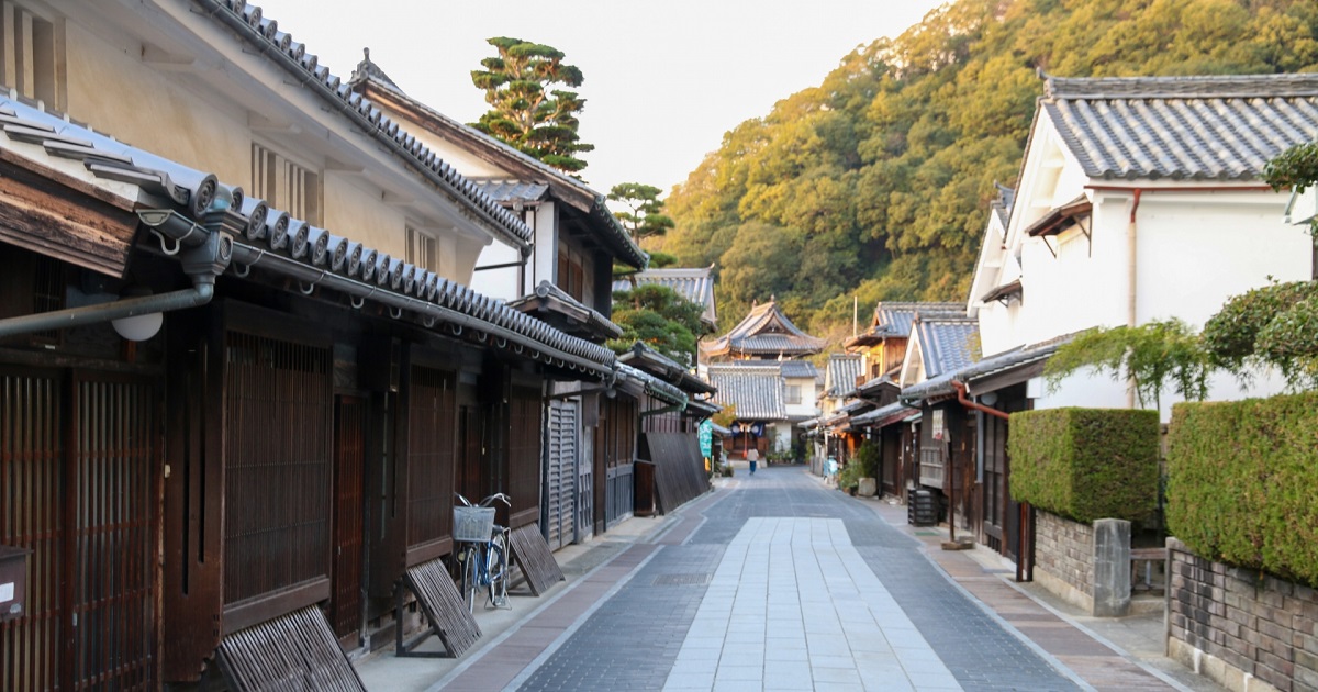 Takehara Townscape Preservation District: A landscape woven with rich ...