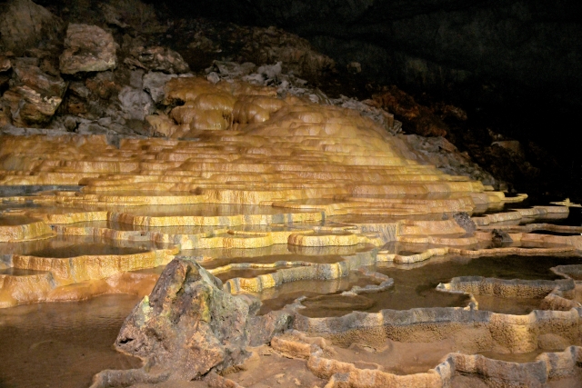 Akiyoshido Cave: Japan’s largest limestone cave in Mine City, Yamaguchi ...