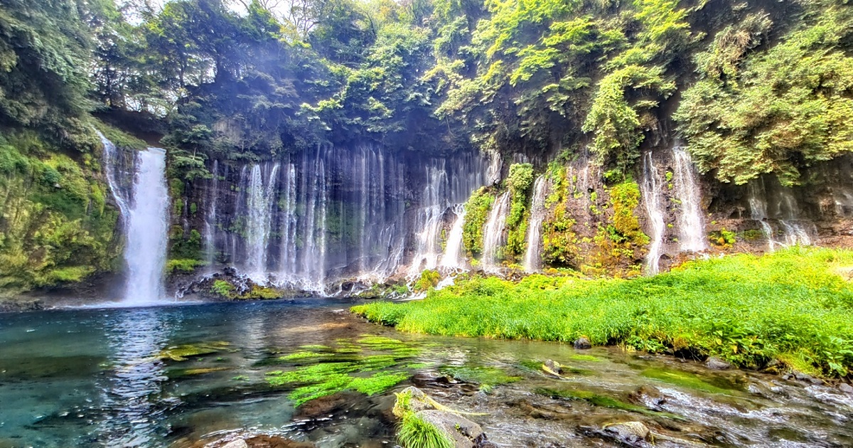 白糸の滝：新富士火山層との調和が生み出す奇跡の景色│静岡 